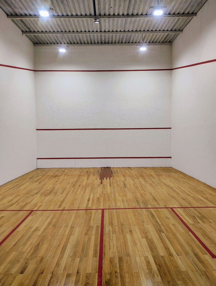 Melhorias na quadra de squash